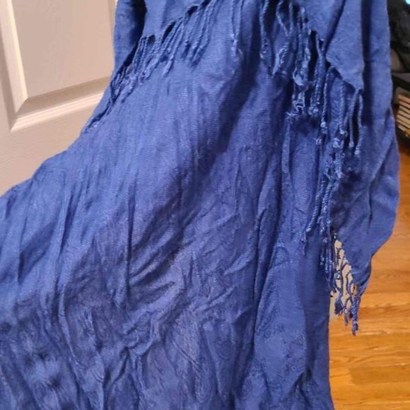 Blue Scraf - Picture 9 of 12